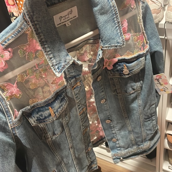 Custom made mesh butterfly jean jacket - Picture 3 of 4